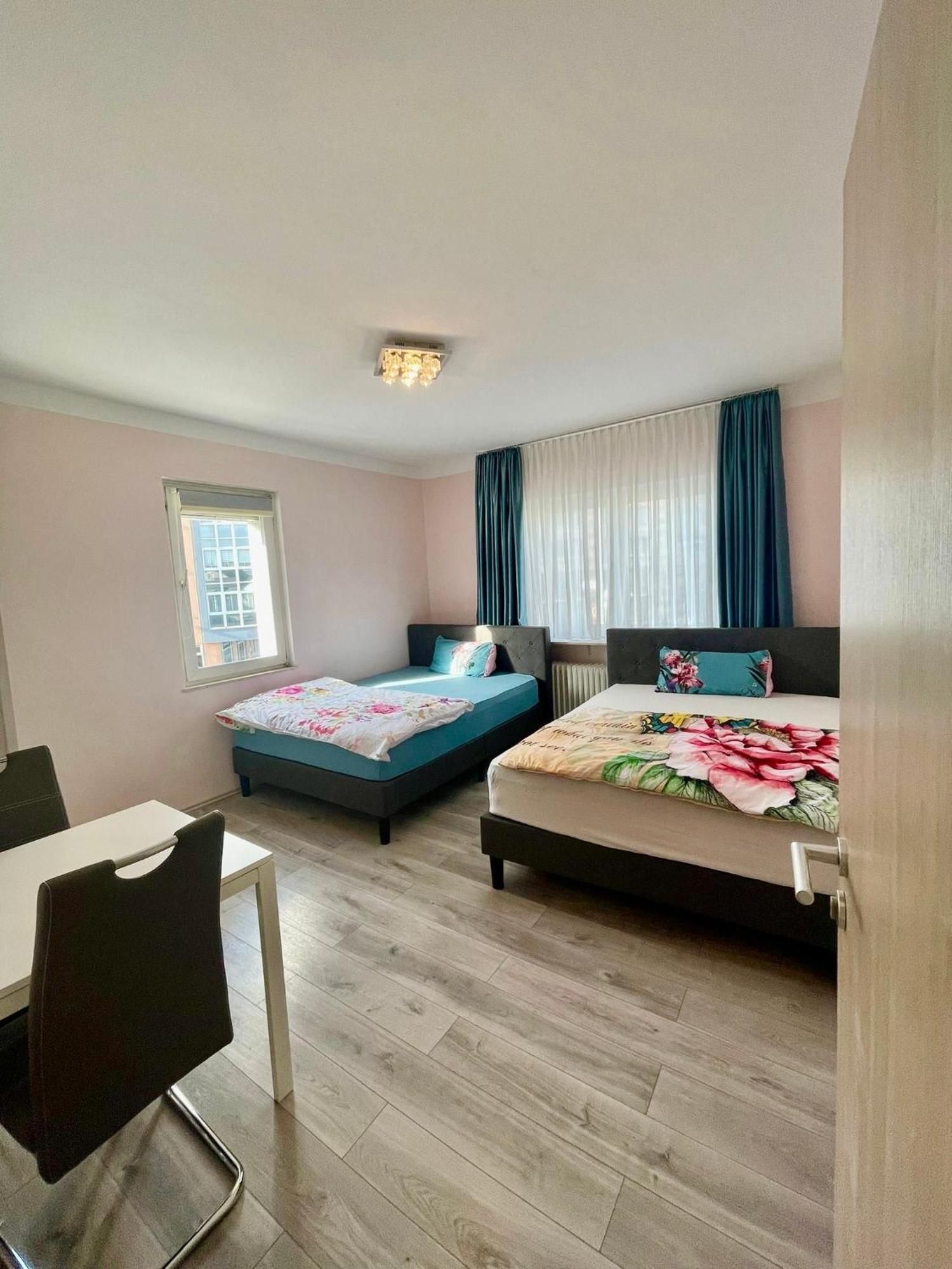 Leo Apartment Zentrum 吕塞尔斯海姆 外观 照片