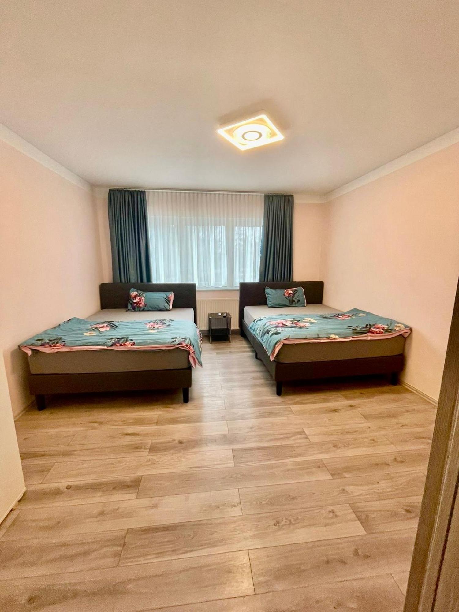 Leo Apartment Zentrum 吕塞尔斯海姆 外观 照片